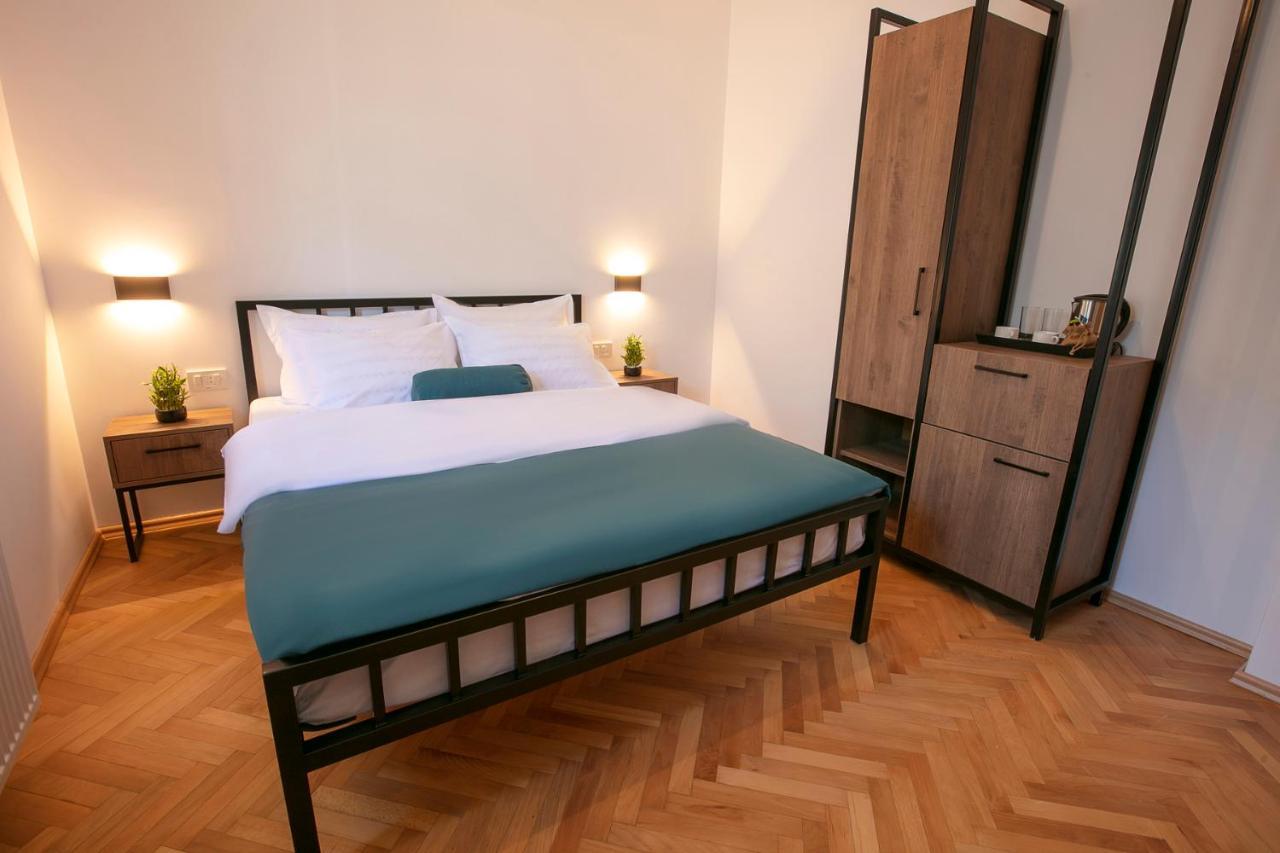 Grand Boutique Hotel Priştine Dış mekan fotoğraf